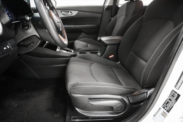 Photo of 2021 Clear White Kia Forte