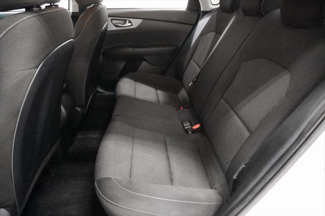 Photo of 2021 Clear White Kia Forte