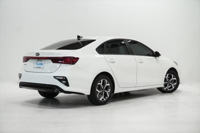 Photo of 2021 Clear White Kia Forte
