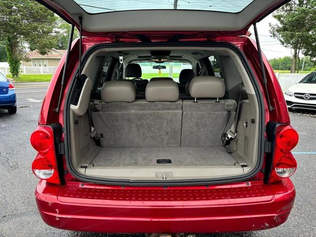 Photo of 2006 Red Dodge Durango