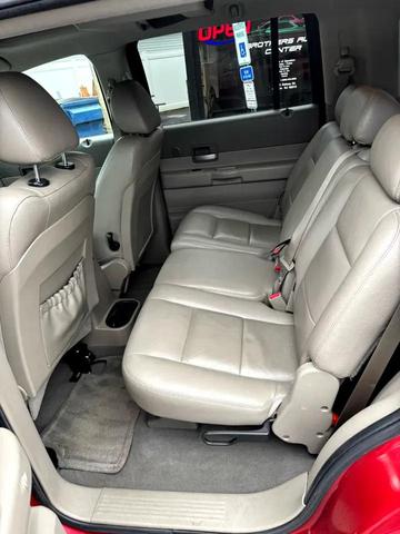 Photo of 2006 Red Dodge Durango