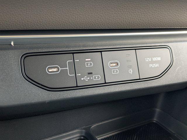 Photo of 2025 Panthera Metal Kia Carnival Hybrid