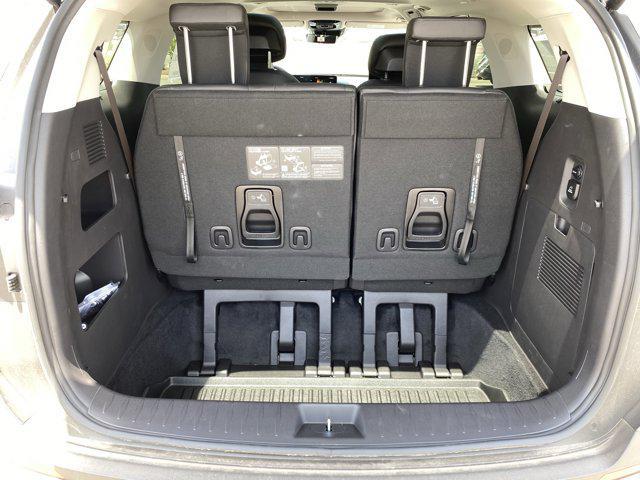 Photo of 2025 Panthera Metal Kia Carnival Hybrid