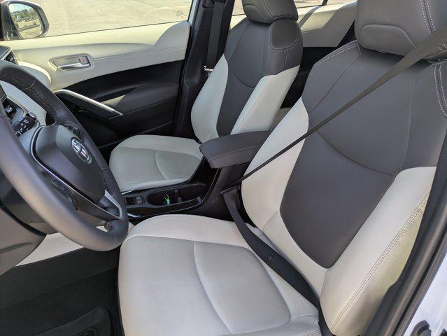 Photo of 2023 Wind Chill Pearl Toyota Corolla Cross