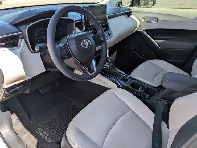Photo of 2023 Wind Chill Pearl Toyota Corolla Cross