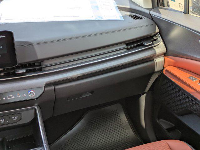 Photo of 2026 Aurora Black Pearl Kia Carnival