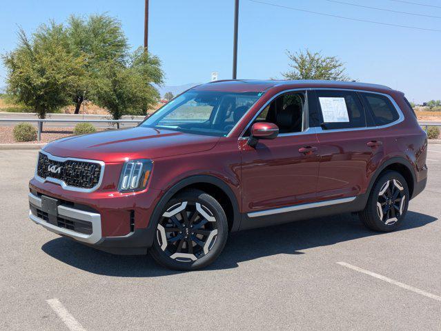 Photo of 2023 Dawning Red Kia Telluride
