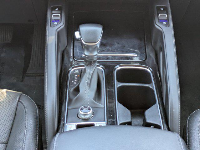 Photo of 2023 Dawning Red Kia Telluride