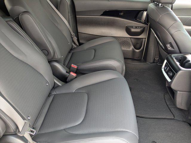 Photo of 2026 Ivory Silver Kia Carnival Hybrid