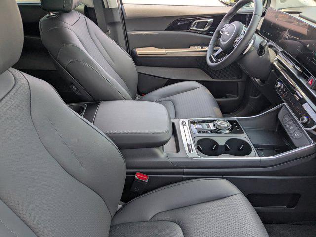 Photo of 2026 Ivory Silver Kia Carnival Hybrid