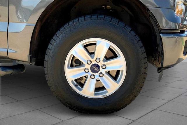 Photo of 2016 Magnetic Metallic Ford F-150