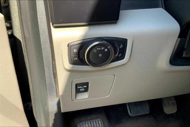 Photo of 2016 Magnetic Metallic Ford F-150