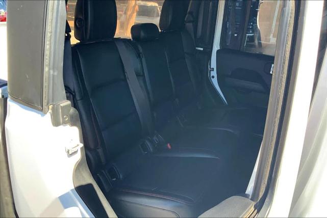 Photo of 2020 Bright White Clearcoat Jeep Gladiator