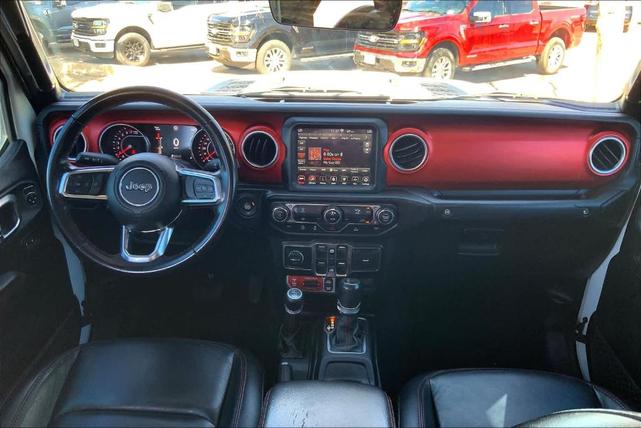 Photo of 2020 Bright White Clearcoat Jeep Gladiator