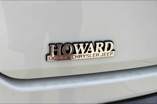 Photo of 2025 White Jeep Grand Wagoneer L