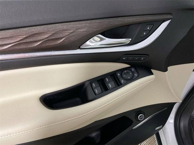 Photo of 2023 White Frost Tricoat Buick Enclave
