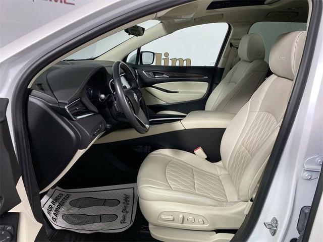 Photo of 2023 White Frost Tricoat Buick Enclave
