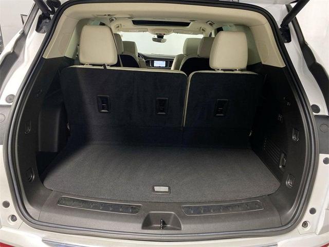 Photo of 2023 White Frost Tricoat Buick Enclave