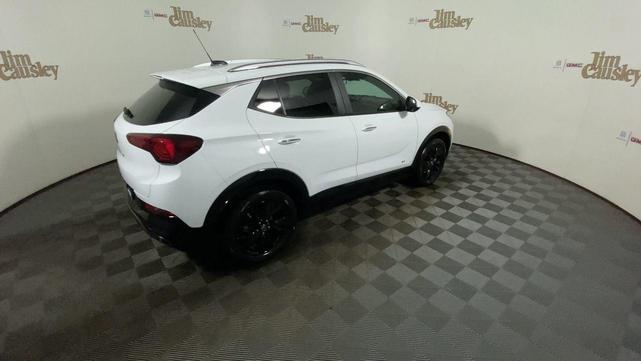 Photo of 2025 Summit White Buick Encore GX