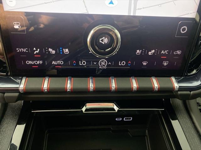 Photo of 2025 Summit White GMC Yukon XL
