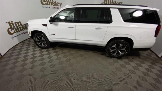 Photo of 2025 Summit White GMC Yukon XL