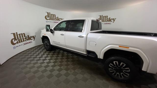 Photo of 2024 White Frost Tricoat GMC Sierra 3500