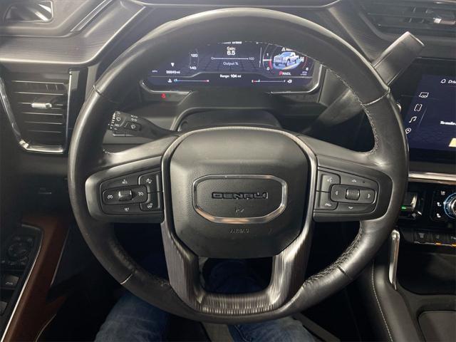 Photo of 2024 White Frost Tricoat GMC Sierra 3500