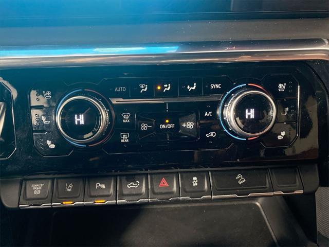 Photo of 2024 White Frost Tricoat GMC Sierra 3500