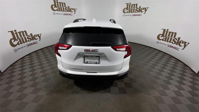 Photo of 2023 Summit White GMC Terrain