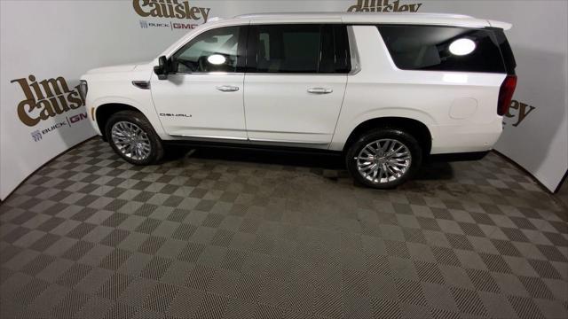 Photo of 2025 White Frost Tricoat GMC Yukon XL