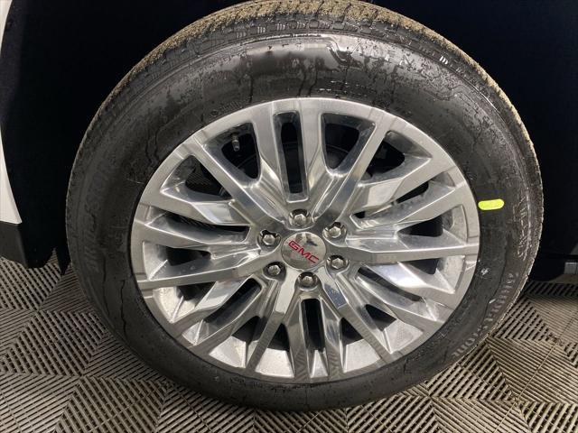 Photo of 2025 White Frost Tricoat GMC Yukon XL