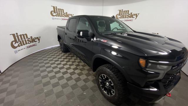 Photo of 2022 Black Chevrolet Silverado 1500