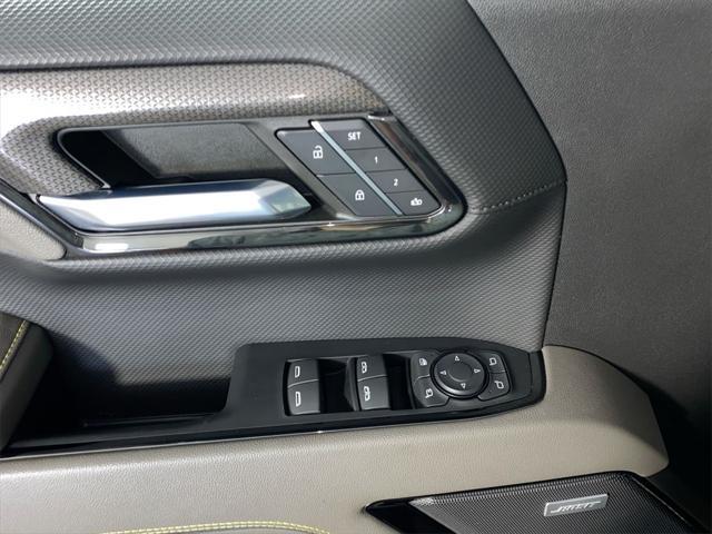 Photo of 2022 Black Chevrolet Silverado 1500