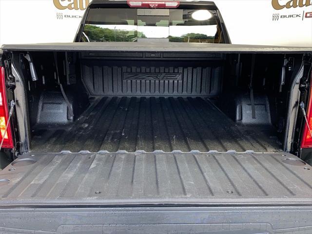 Photo of 2022 Black Chevrolet Silverado 1500