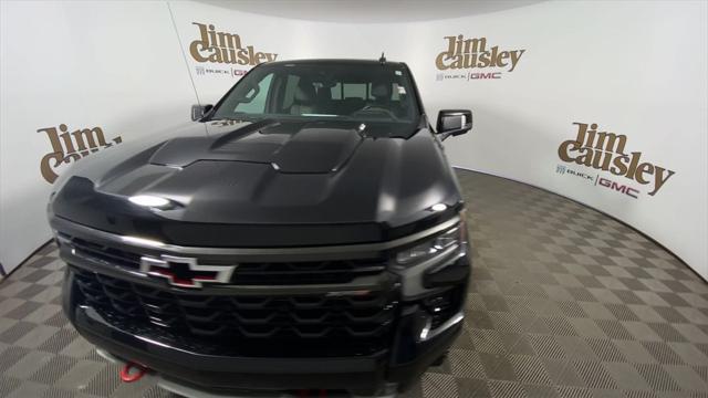 Photo of 2022 Black Chevrolet Silverado 1500