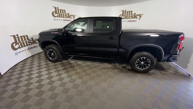 Photo of 2022 Black Chevrolet Silverado 1500