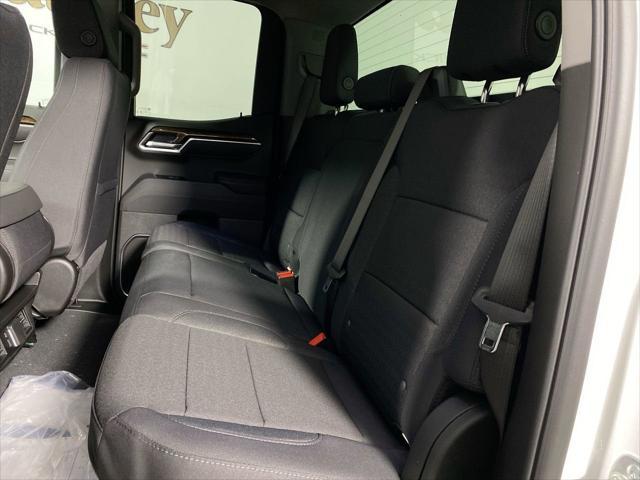 Photo of 2025 Summit White GMC Sierra 1500