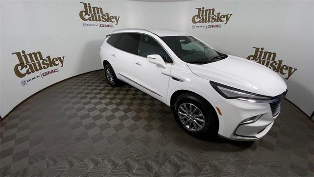 Photo of 2023 Summit White Buick Enclave