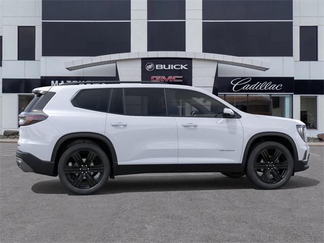 Photo of 2026 Glacier White Tricoat GMC Acadia