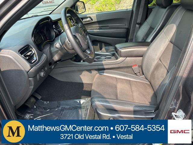 Photo of 2021 Granite Clearcoat Dodge Durango