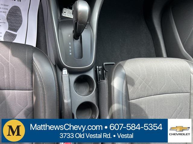 Photo of 2020 Pacific Blue Metallic Chevrolet Trax