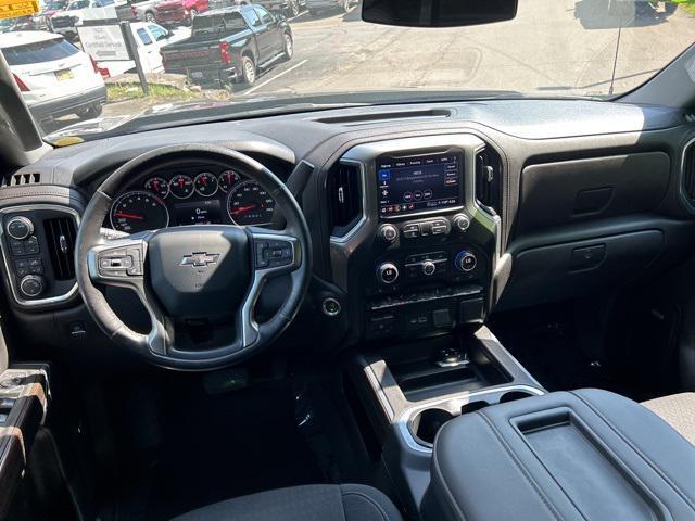 Photo of 2021 Black Chevrolet Silverado 1500