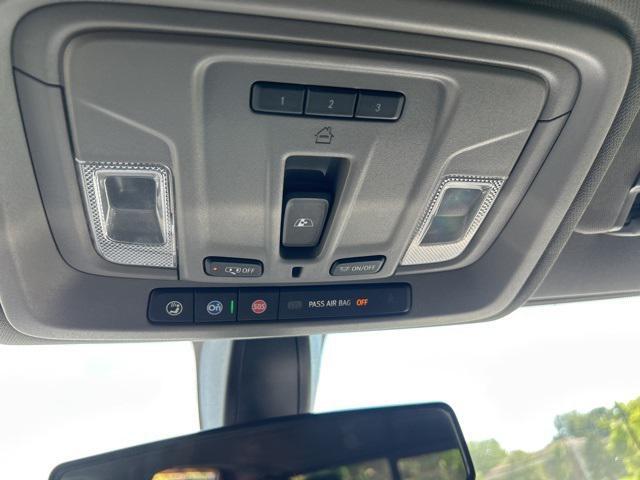 Photo of 2021 Black Chevrolet Silverado 1500