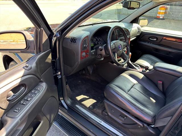 Photo of 2008 Black Saab 9-7X