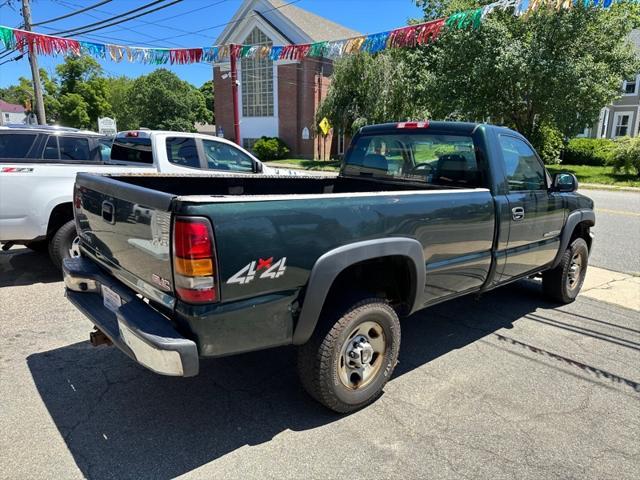 Photo of 2007 Dark Green GMC Sierra 2500