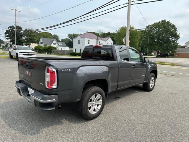 Photo of 2016 Gray GMC Canyon