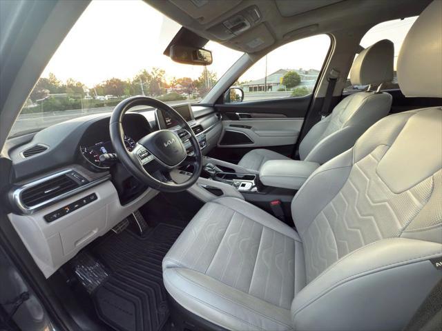 Photo of 2022 Gray Kia Telluride