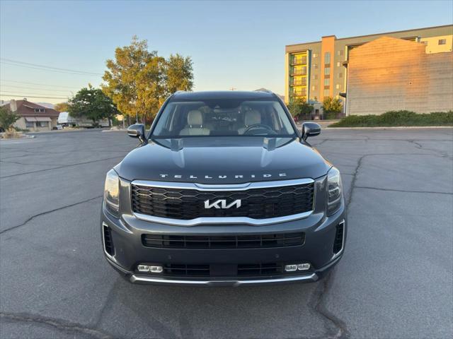 Photo of 2022 Gray Kia Telluride