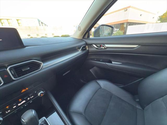 Photo of 2023 Black Mazda CX-5