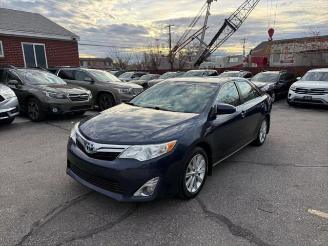 2014 Toyota Camry Hybrid